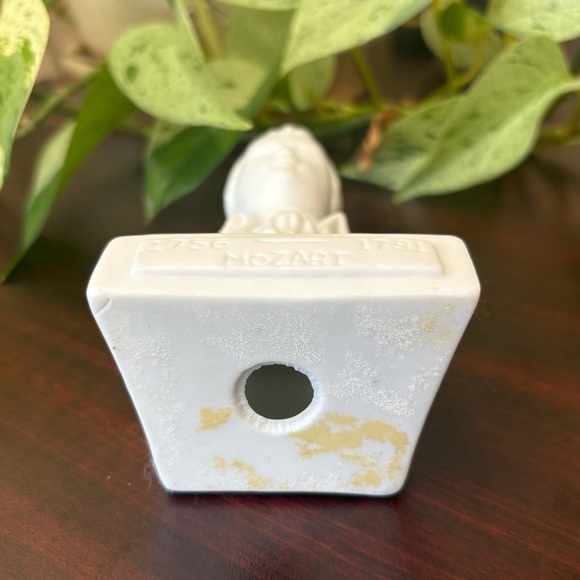 Porcelain Wolfgang Amadeus Mozart Composer Bust Figurine Statue Willis Music 5" - Picture 5 of 9